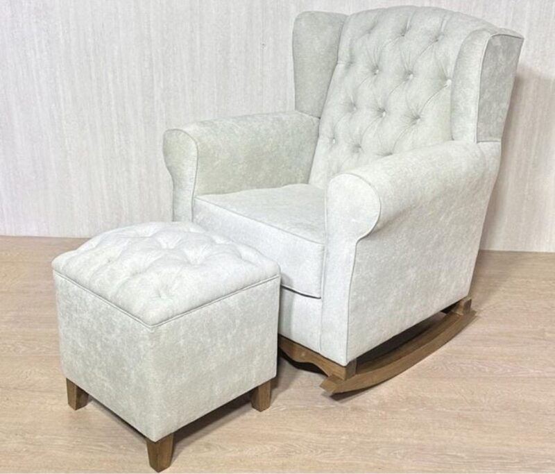 Sillón Mecedor Charles con Capitone