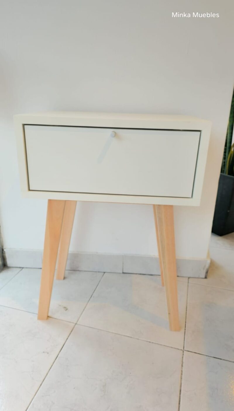 Mesa de Luz Escandinava con Cajones