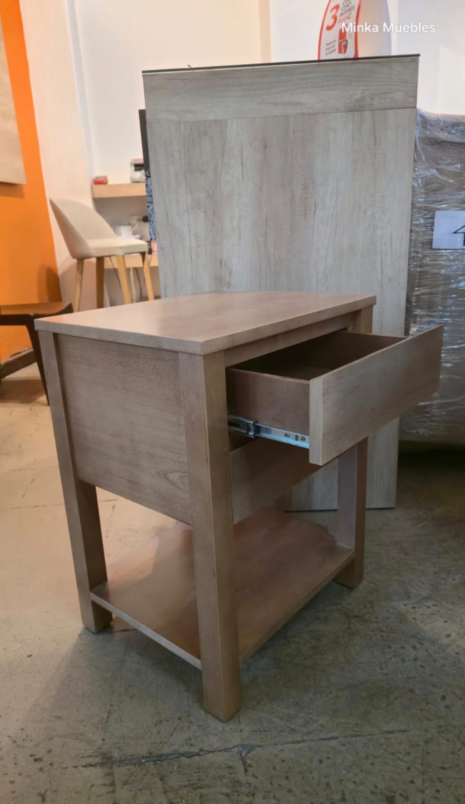 Mesa de Luz Escandinava - Image 2